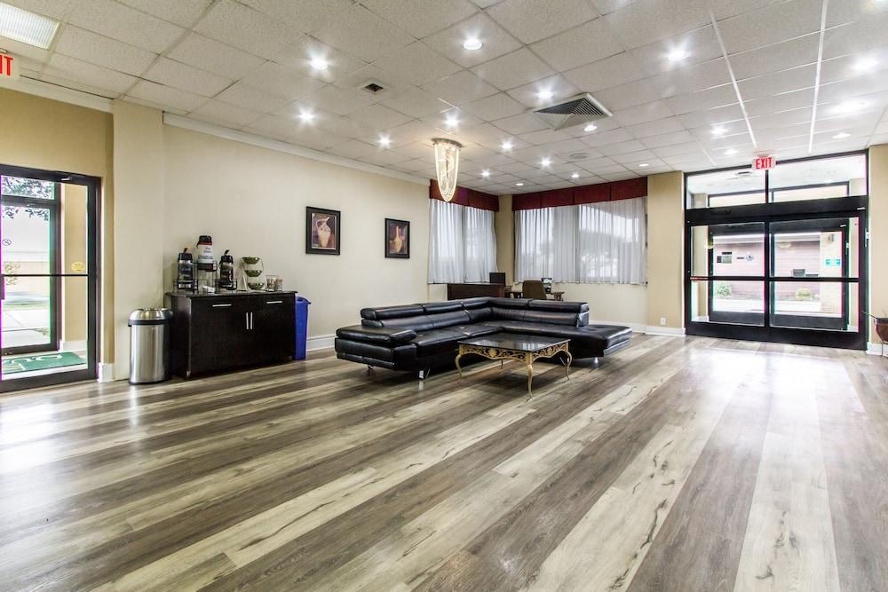 Red Roof Inn & Conference Center מק'קיני מראה חיצוני תמונה