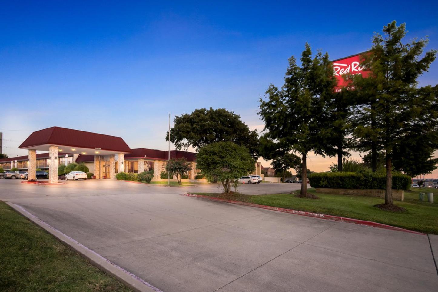 Red Roof Inn & Conference Center מק'קיני מראה חיצוני תמונה